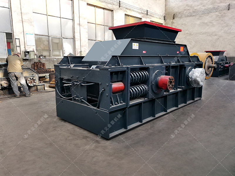 鵝卵石對輥破碎機介紹，為什么選擇金聯(lián)機械？